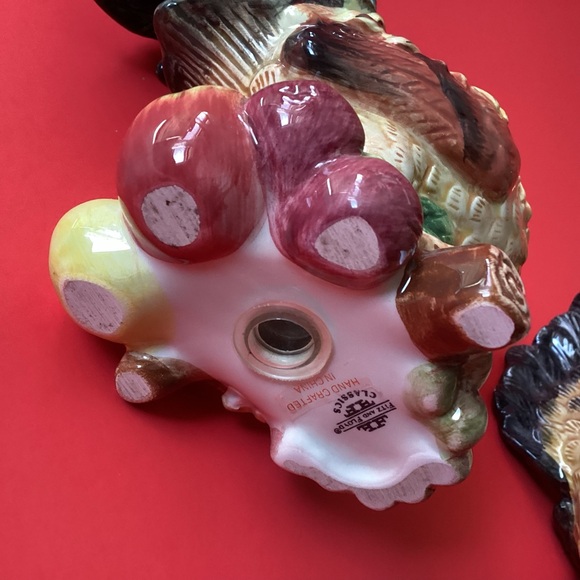 Colorful Fitz & Floyd Rooster Hen salt & Pepper Set - Picture 7 of 9